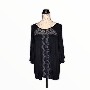 Isela Lace Roomy Accent 3/4 Sleeve Tunic Top